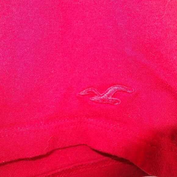 Hollister Cropped Must Have Collection Tee in Red Juniors Women's Small - Picture 2 of 5